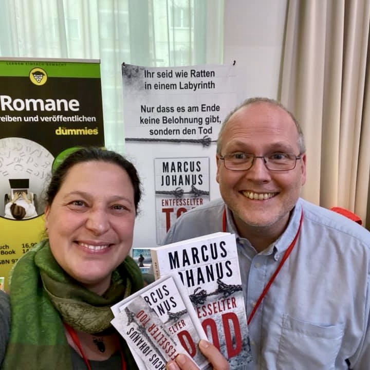 Mit Viola Hollmann und "Entfesselter Tod" an unserem Stand auf der Buch Berlin 2019